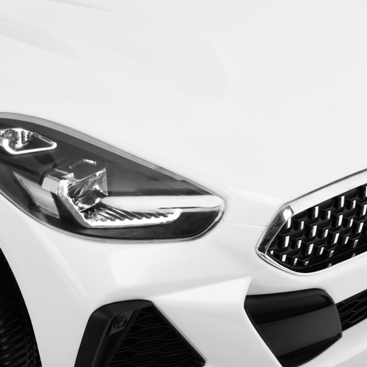 Profesionali vaikiška kėdė kirpykloms BMW mašinytė, baltos spalvos 11 Profesionali vaikiška kėdė kirpykloms BMW mašinytė, baltos spalvos 11