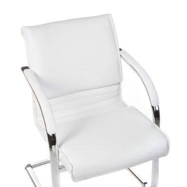 Konferencijų kėdė CorpoComfort BX-3339B, baltos spalvos Konferencijų kėdė CorpoComfort BX-3339B, baltos spalvos