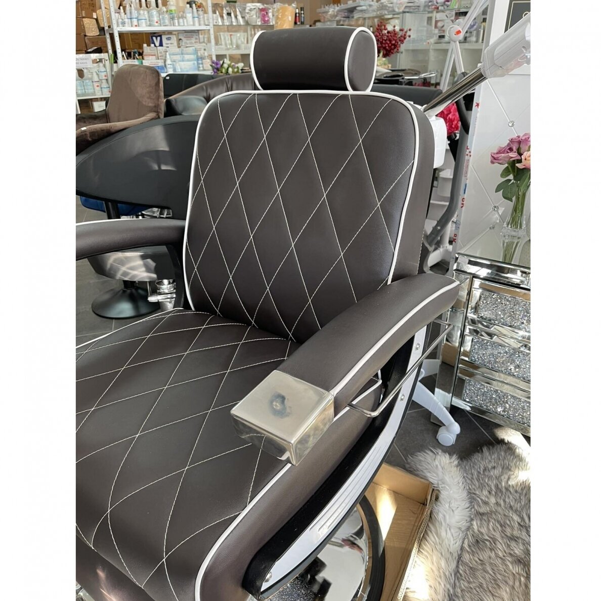 Profesionali barberio kėdė kirpykloms ir grožio salonams GABBIANO IMPERIAL, rudos spalvos 8