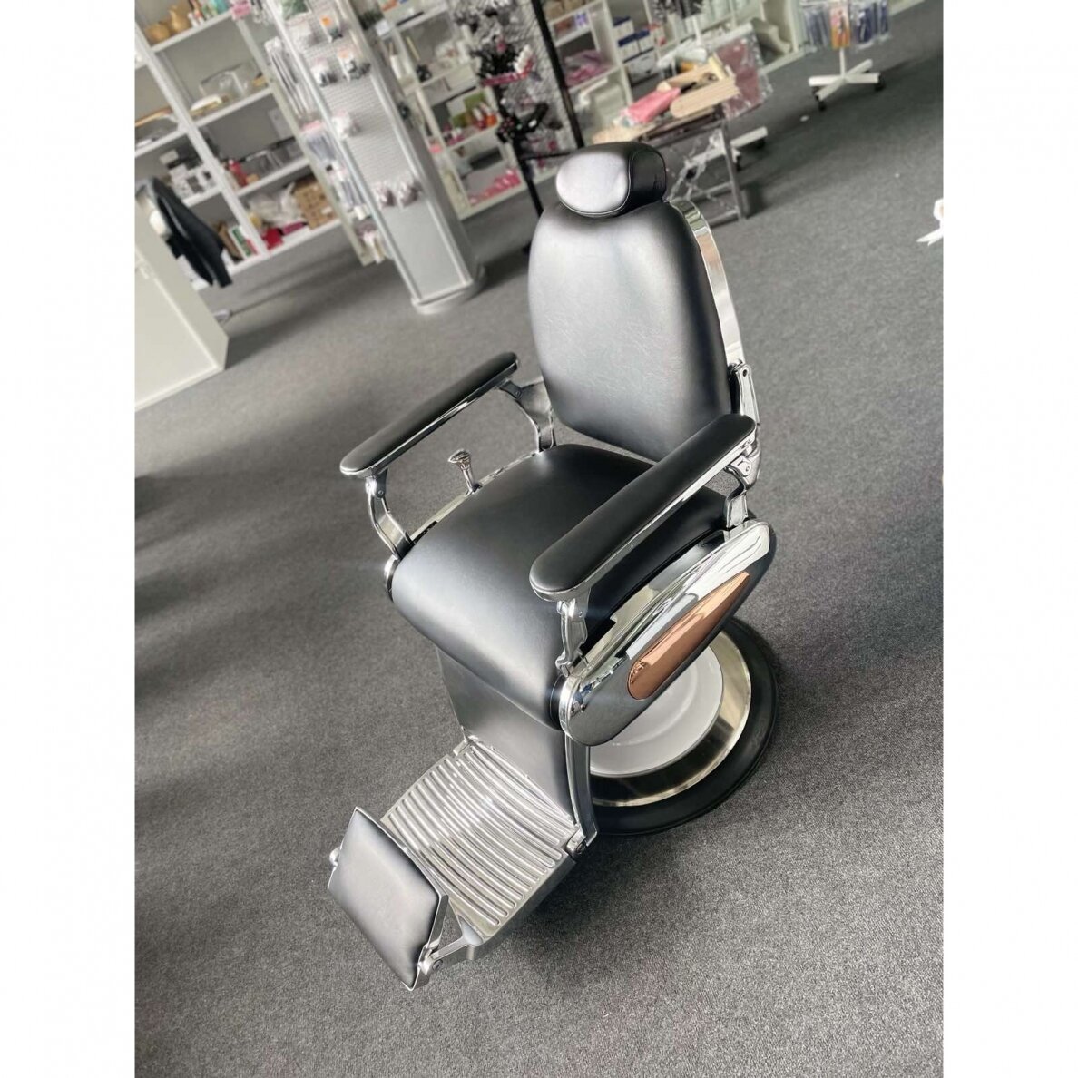 Profesionali kėdė kirpykloms ir grožio salonams GABBIANO MOTO, juodos spalvos 6 Profesionali kėdė kirpykloms ir grožio salonams GABBIANO MOTO, juodos spalvos 6