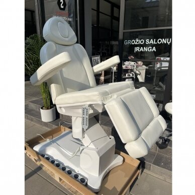 Profesionali elektrinė kosmetologinė lova-gultas su šildymo funkcija AZZURRO 708B EXCLUSIVE (3 varikliai) 19 Profesionali elektrinė kosmetologinė lova-gultas su šildymo funkcija AZZURRO 708B EXCLUSIVE (3 varikliai) 19