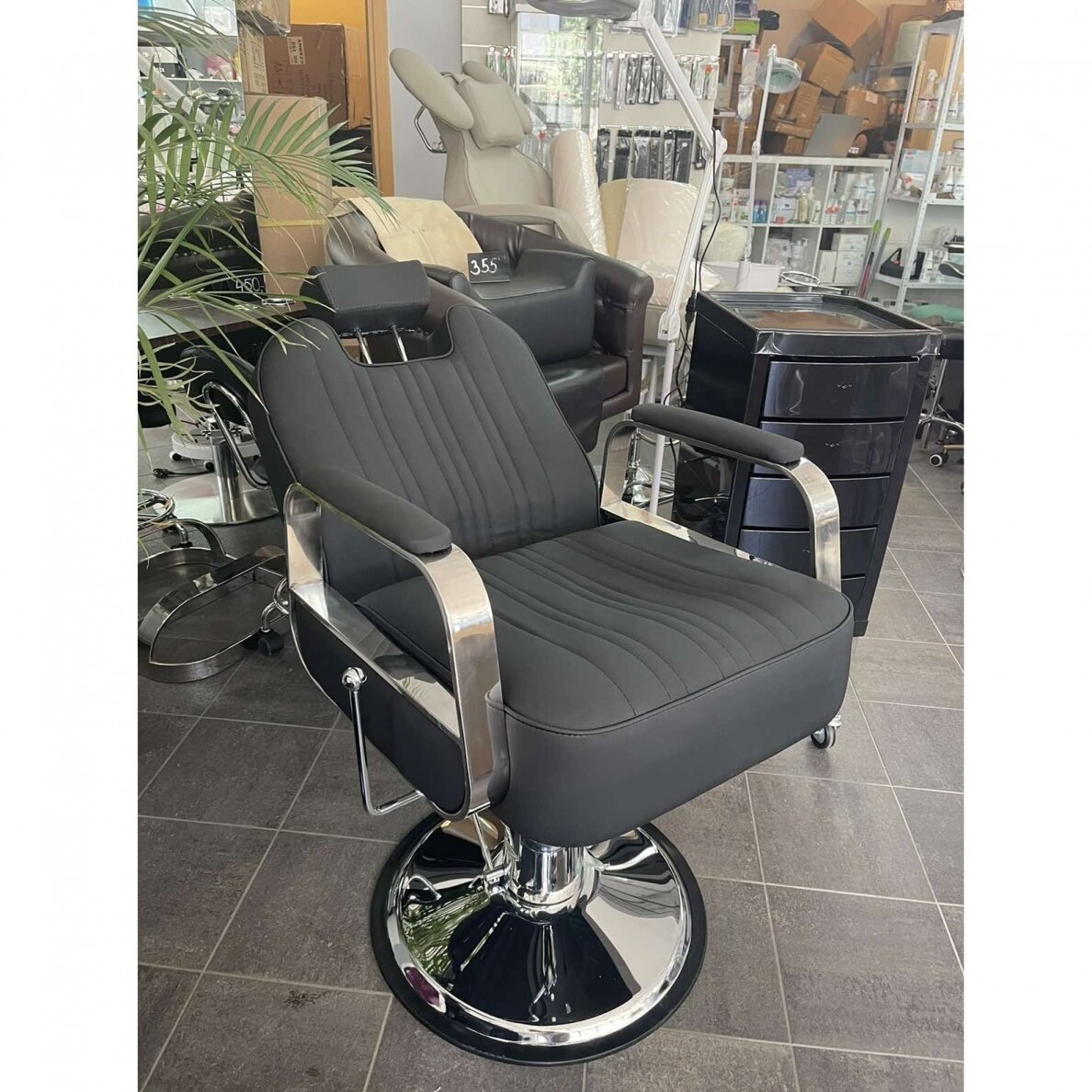 Profesionali barberio kėdė kirpykloms ir grožio salonams GABBIANO RUFO BLACK 11 Profesionali barberio kėdė kirpykloms ir grožio salonams GABBIANO RUFO BLACK 11