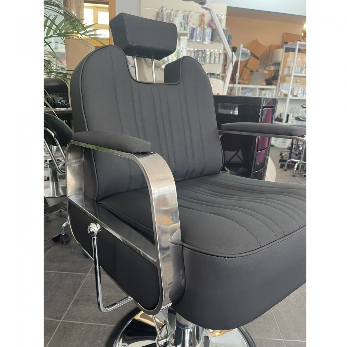 Profesionali barberio kėdė kirpykloms ir grožio salonams GABBIANO RUFO BLACK 13 Profesionali barberio kėdė kirpykloms ir grožio salonams GABBIANO RUFO BLACK 13