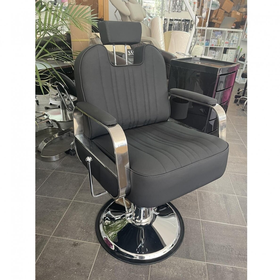Profesionali barberio kėdė kirpykloms ir grožio salonams GABBIANO RUFO BLACK 9 Profesionali barberio kėdė kirpykloms ir grožio salonams GABBIANO RUFO BLACK 9