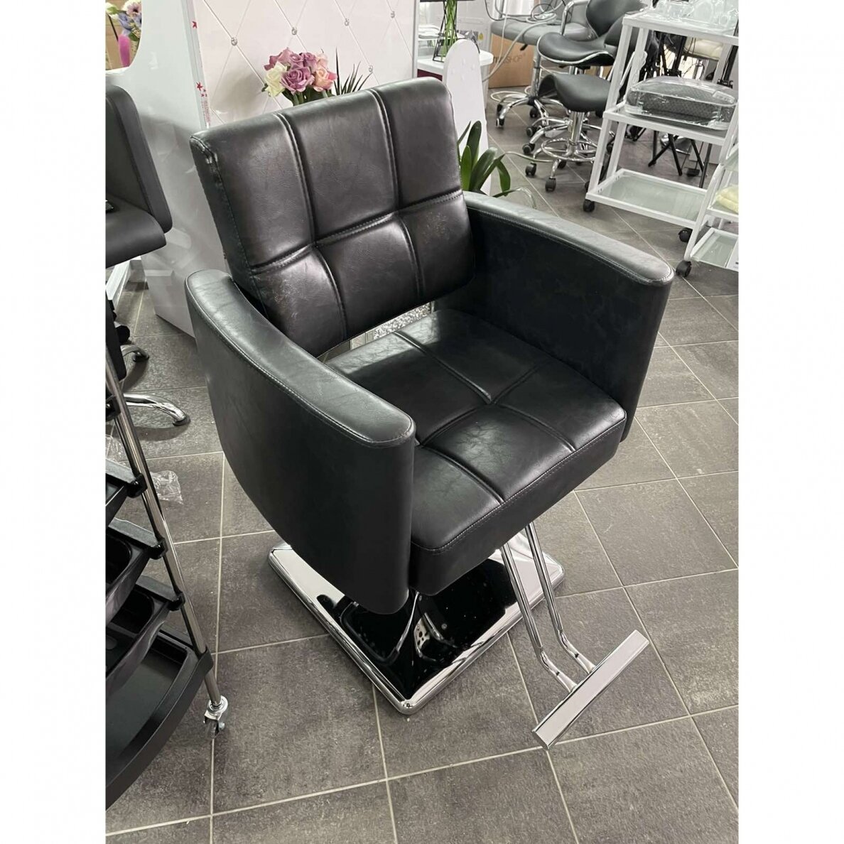 Profesionali kirpyklos kėdė HAIR SYSTEM SM344, juodos spalvos 7 Profesionali kirpyklos kėdė HAIR SYSTEM SM344, juodos spalvos 7