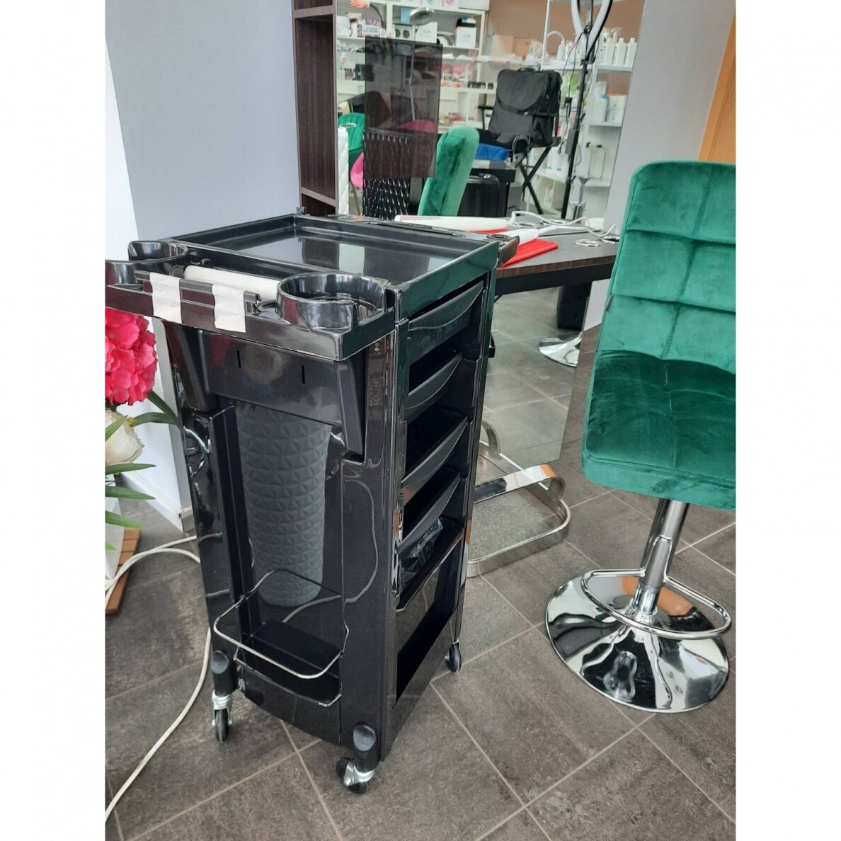 Profesionalus kirpyklos vežimėlis MOVE COLOR BRUSH, juodos spalvos 2