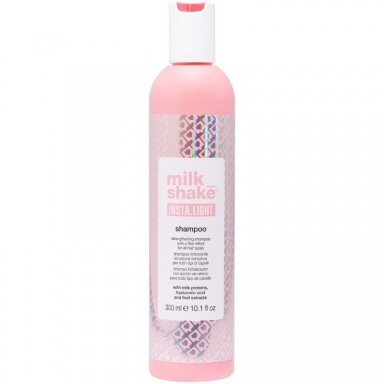 MILK SHAKE INSTA.LIGHT stiprinamasis šampūnas su užpildančiu poveikiu visų tipų plaukams, 300 ml. MILK SHAKE INSTA.LIGHT stiprinamasis šampūnas su užpildančiu poveikiu visų tipų plaukams, 300 ml.