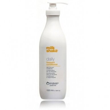 MILK SHAKE DAILY CONDITIONER kondicionierius plaukams kasdieniam naudojimui su pieno proteinais bei apelsinų sultimis, 1000 ml. MILK SHAKE DAILY CONDITIONER kondicionierius plaukams kasdieniam naudojimui su pieno proteinais bei apelsinų sultimis, 1000 ml.