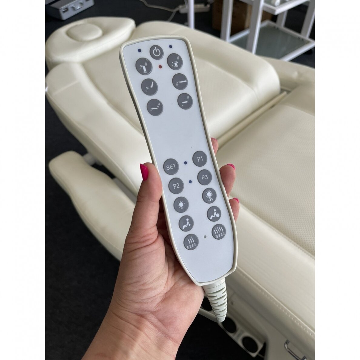Profesionali elektrinė podologinė kėdė- lova-gultas pedikiūro procedūroms su šildymo funkcija AZZURRO 708BS PEDI PRO EXCLUSIVE (3 varikliai) 25 Profesionali elektrinė podologinė kėdė- lova-gultas pedikiūro procedūroms su šildymo funkcija AZZURRO 708BS PEDI PRO EXCLUSIVE (3 varikliai) 25