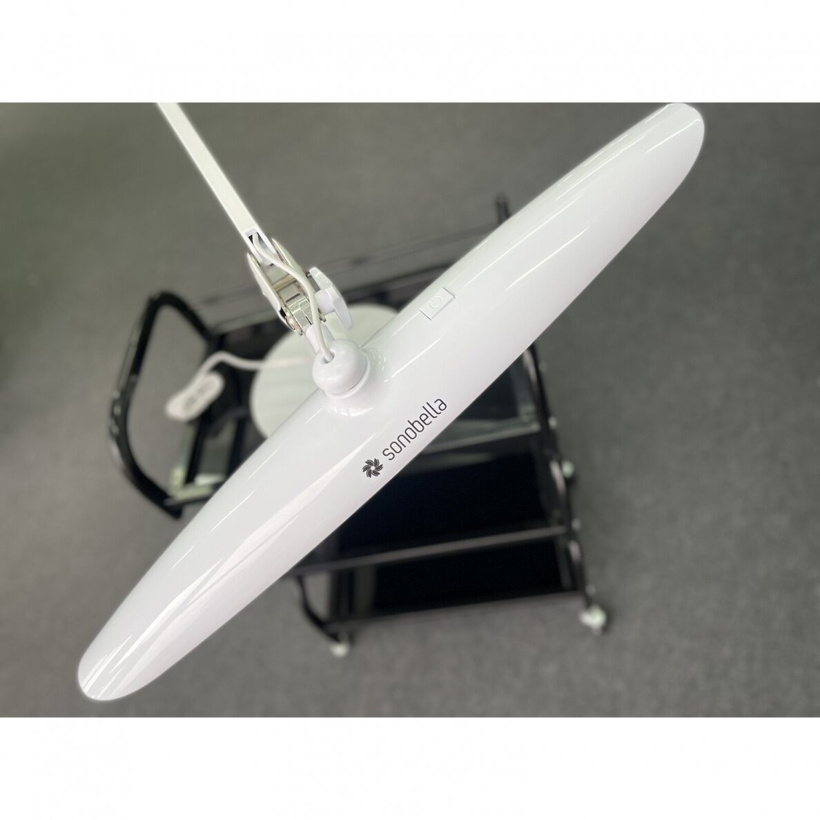 Profesionali LED lempa kosmetologams tvirtinama prie paviršių BSL-01 LED 24W CLIP, baltos spalvos 4 Profesionali LED lempa kosmetologams tvirtinama prie paviršių BSL-01 LED 24W CLIP, baltos spalvos 4