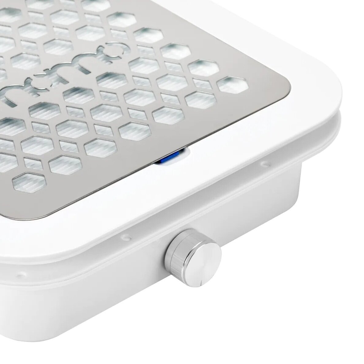 Profesionalus įmontuojamas dulkių surinkėjas manikiūro darbams MOMO P30 60W 5 Profesionalus įmontuojamas dulkių surinkėjas manikiūro darbams MOMO P30 60W 5
