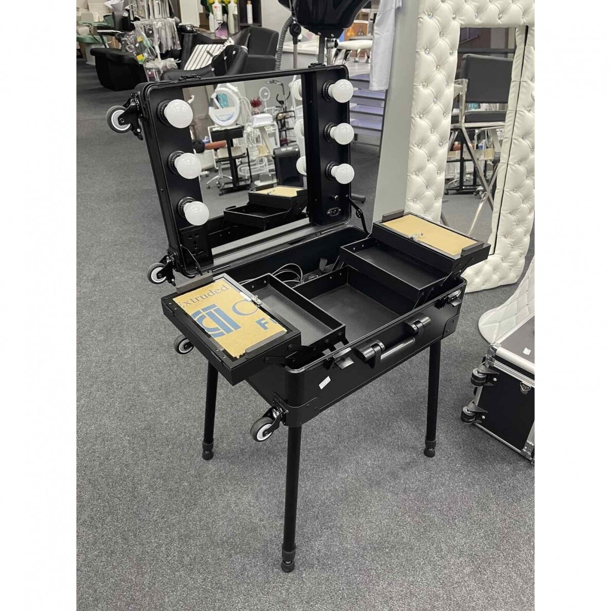 Profesionalus kosmetikos lagaminas T-27 BLACK 8 Profesionalus kosmetikos lagaminas T-27 BLACK 8