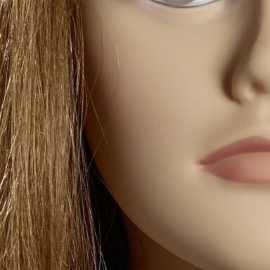 Profesionali natūralių plaukų galva kirpėjų bei stilistų mokymams HANNA, 35 cm Profesionali natūralių plaukų galva kirpėjų bei stilistų mokymams HANNA, 35 cm