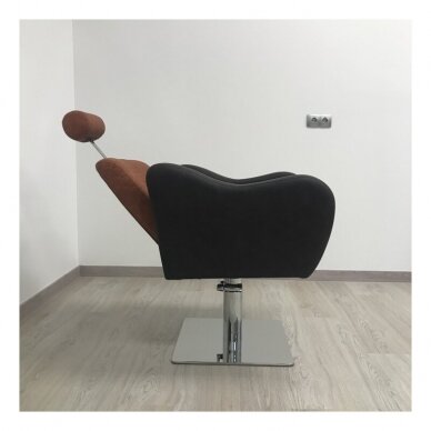 Profesionali kirpyklos kėdė grožio salonams su atlošiamu nugaros atlošu GALA DE PELUQUERÍA 6 Profesionali kirpyklos kėdė grožio salonams su atlošiamu nugaros atlošu GALA DE PELUQUERÍA 6