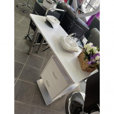 Profesionalus manikiūro stalas grožio salonui MOD 6543, baltos spalvos 6 Profesionalus manikiūro stalas grožio salonui MOD 6543, baltos spalvos 6