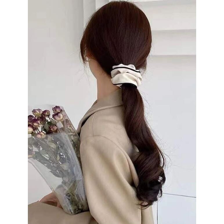 Scrunchie plaukų gumytės, 2 vnt. 2 Scrunchie plaukų gumytės, 2 vnt. 2