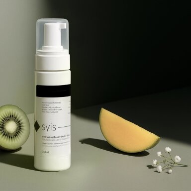 SYIS NATURAL BEAUTY valomosios veido putos su vaisių ekstraktais, 150 ml SYIS NATURAL BEAUTY valomosios veido putos su vaisių ekstraktais, 150 ml
