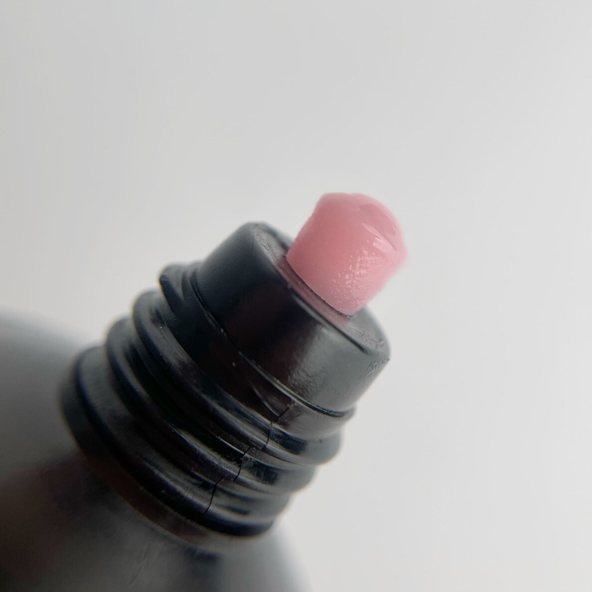 TOUCH NAILS poligelis ilgalaikiam nagų priauginimui PEONY, 30 ml 1 TOUCH NAILS poligelis ilgalaikiam nagų priauginimui PEONY, 30 ml 1